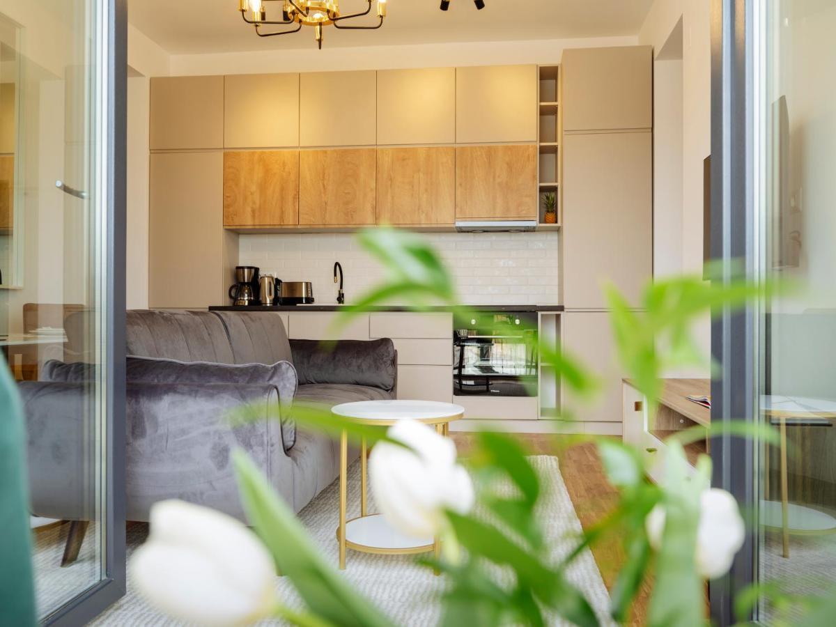Sunny 2Br Flat - Top Location - Amazing Balcony Bukareszt Zewnętrze zdjęcie