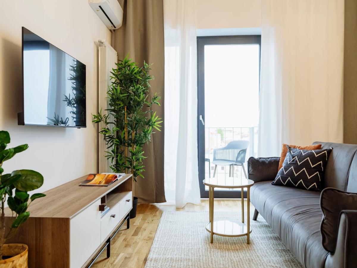 Sunny 2Br Flat - Top Location - Amazing Balcony Bukareszt Zewnętrze zdjęcie